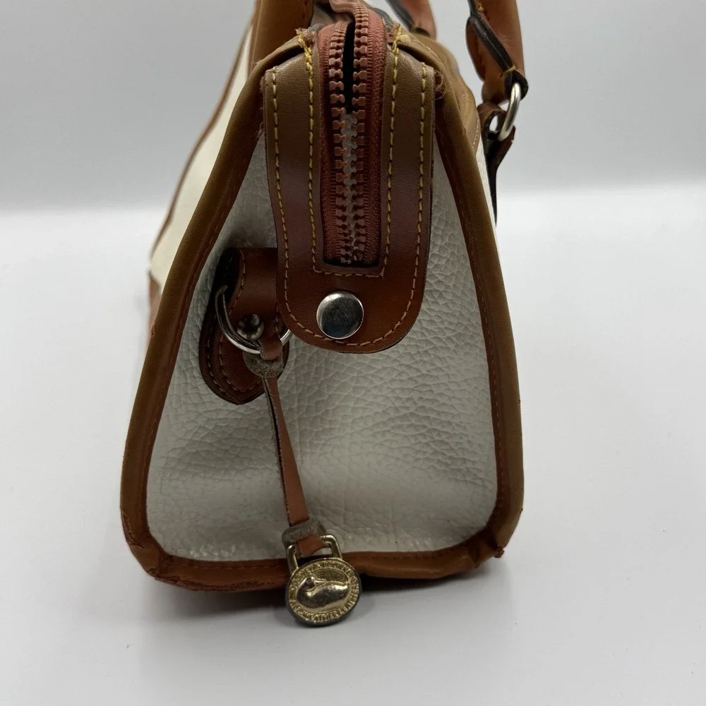 Vintage Dooney Bourke Bone Cream Brown Doctor Bag Satchel Leather 80s‎ 90s